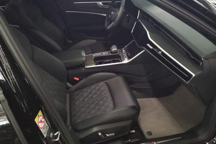 Used Audi A6L 2025 Restyled 45 TFSI quattro Prestige Dynamic Edition