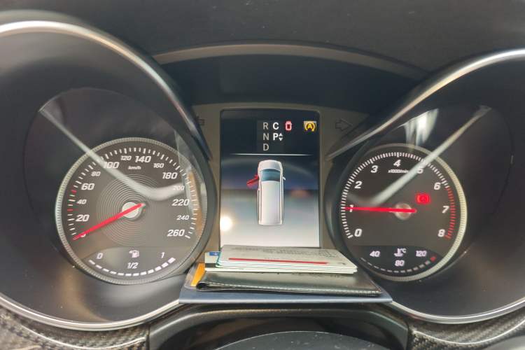 Used Mercedes-Benz V-Class 
