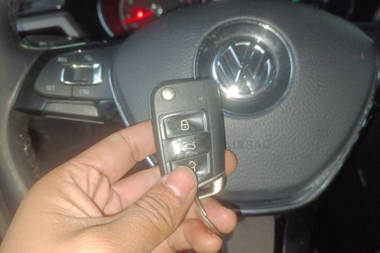 Used Volkswagen Touran 2016 Volkswagen Touran L 280TSI DSG Luxury Edition
