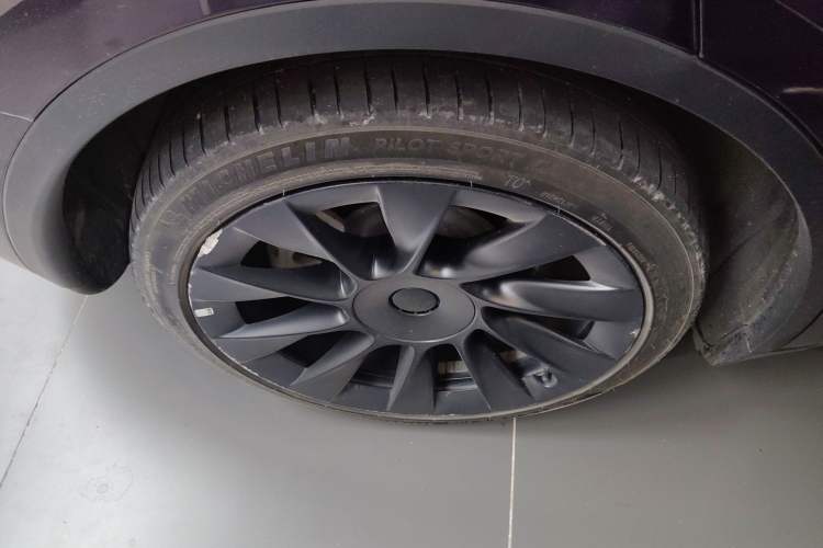 Used Tesla Model Y 2021 Standard Range Rear-Wheel Drive Version