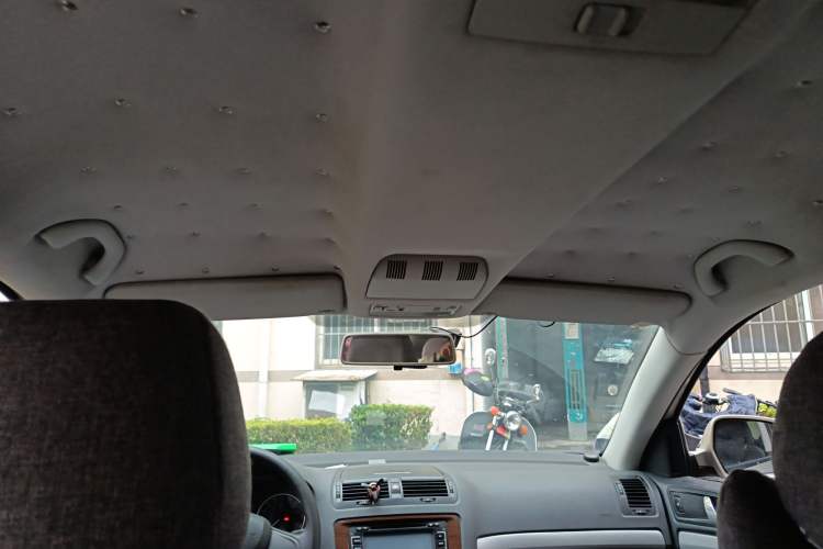 Used Skoda Octavia 2014 1.6L Automatic Yijie Edition
