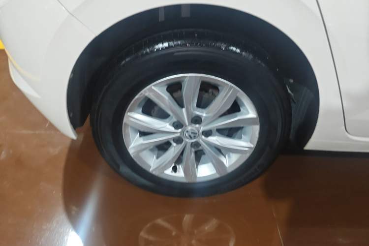 Used Volkswagen Polo 2019 Plus 1.5L Automatic Colorful Technology Edition Right Rear Wheel Hub