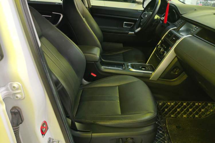 Used Land Rover Discovery Sport 2019 240 PS SE Version China V Standard