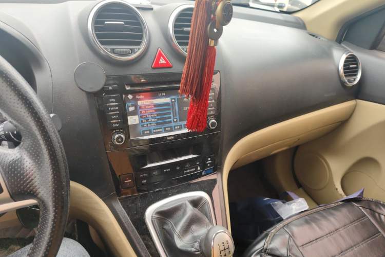 Used Haval H6 2011 2.0L Manual Two-Wheel-Drive Prestige Version Audio And AC Panel