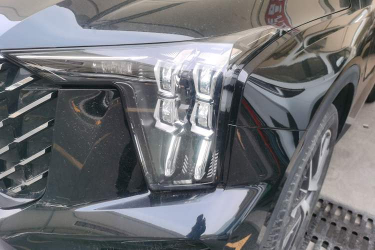 Used GAC Trumpchi GS8 2022 Linghang Series 2.0 TGDI Two-Wheel-Drive Luxury Smart Connectivity Version (7 Seats) Left Front Headlight