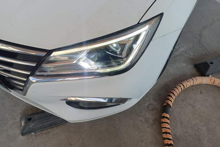 Used Roewe i5 2020 1.5L Automatic 4G Connect Luxury Flagship Edition