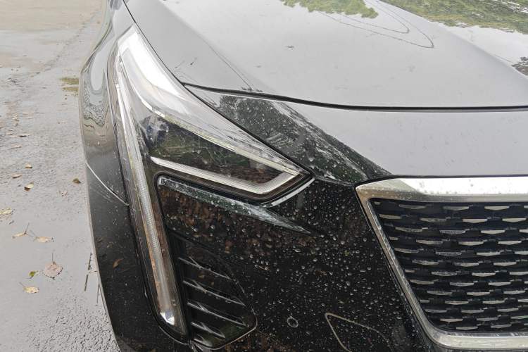 Used Cadillac CT6 2021 28T Luxury Version Right Front Headlight