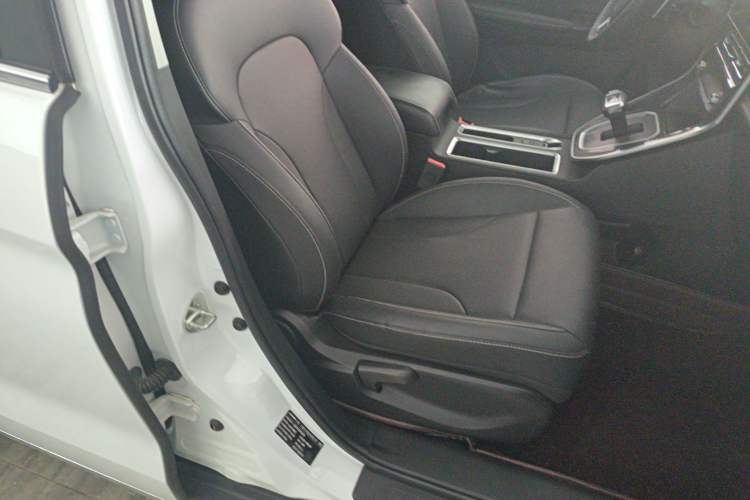 Used Haval M6 2021 PLUS 1.5T DCT Luxury Smart Connectivity Model