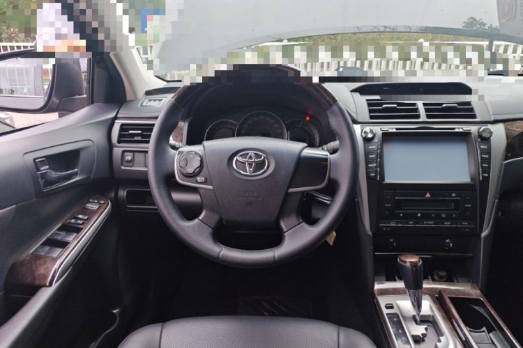 Used Toyota Camry 2015 2.0G Premier Edition
