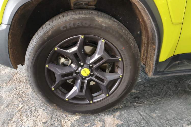 Used JETOUR Traveler 2023 2.0T All-Wheel-Drive CrossPRO Exterior 4