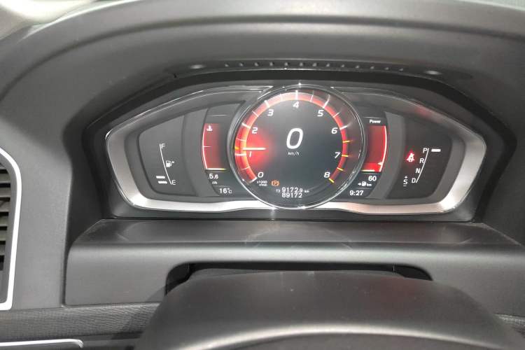 Used Volvo XC60 2017 T5 AWD Smart Upgrade Edition
