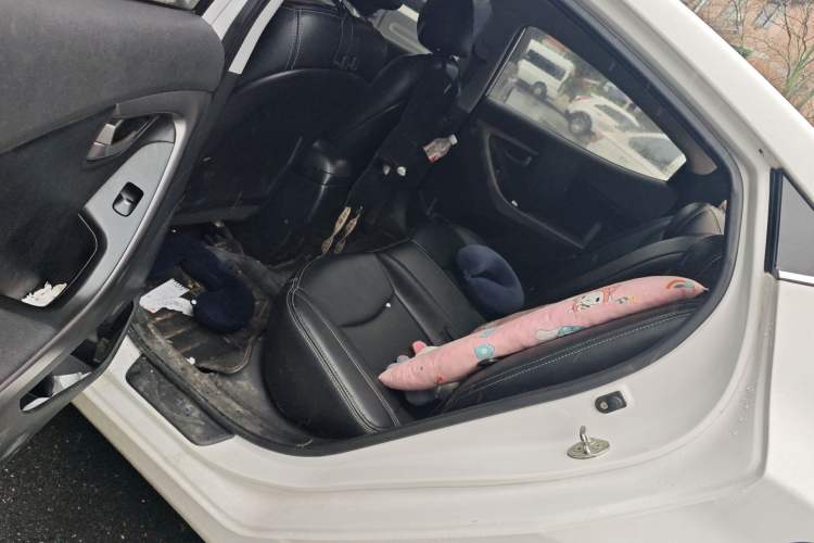 Used Hyundai Elantra (5th Generation / Langdong) 2016 1.6L Automatic Smart Version Left Rear Seat