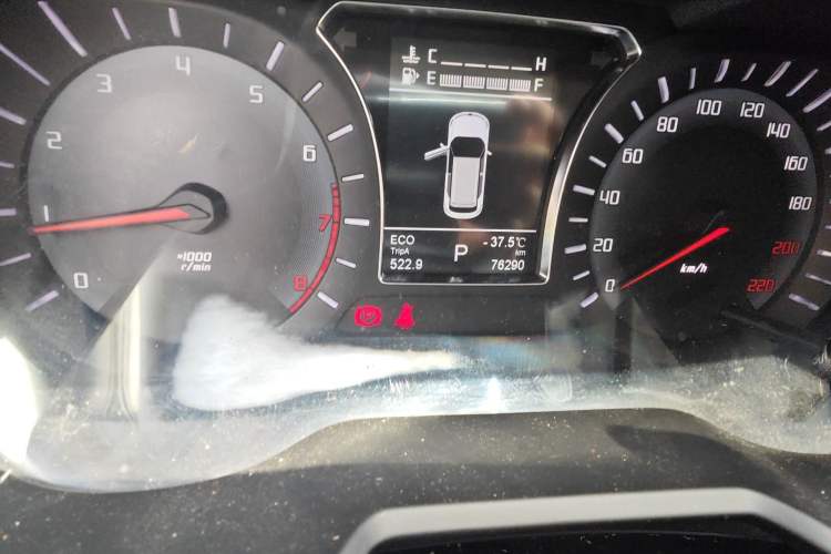 Used GAC Trumpchi GS4 2017 235T Automatic Two-Wheel Drive Luxury Smart Connectivity Version Odometer Close Up