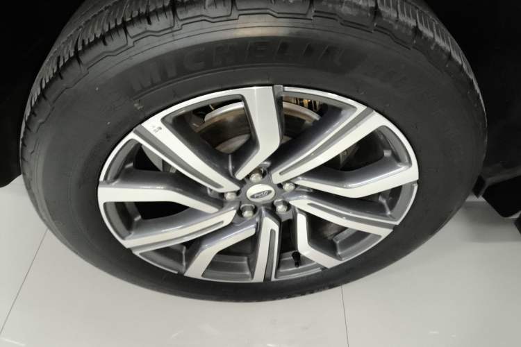 Used Ford Explorer 2023 EcoBoost 285 Four-Wheel Drive Titanium Edition 7-Seater
