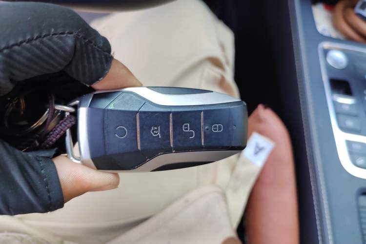 Used BYD Tang 2019 2.0T Automatic SmartConnect Luxury 7-Seater China VI Standard