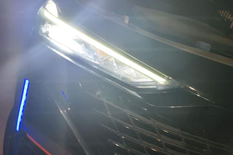 Used CHANGAN UNI-V 2023 1.5T Sport Edition