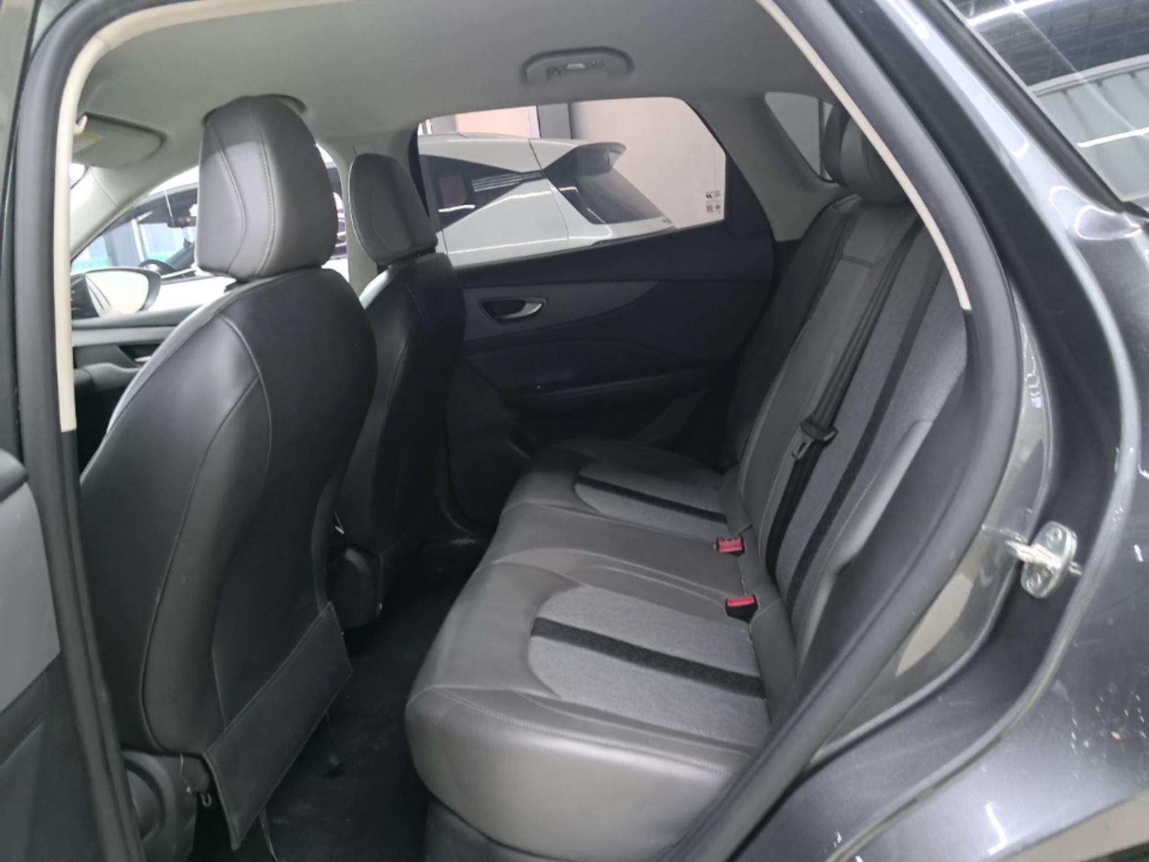 MG ES5 2025 425 Pro Rear-Drive Version — снимка 20