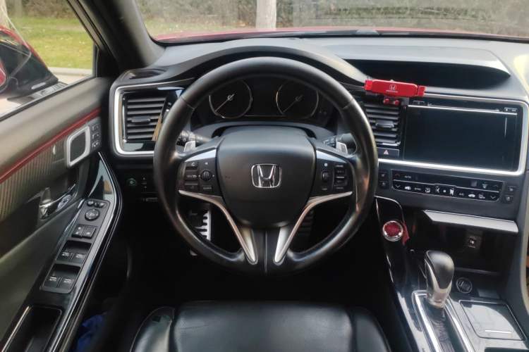 Used Honda Spirior 2015 2.4L Si
