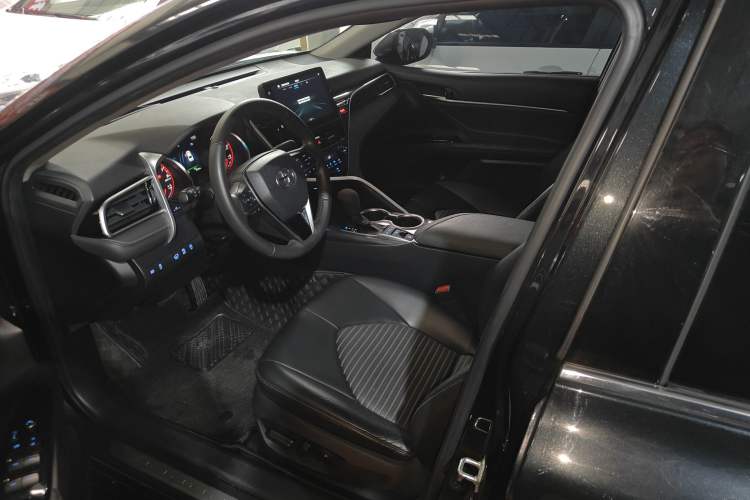 Used Toyota Camry 2022 2.0S Knight Edition