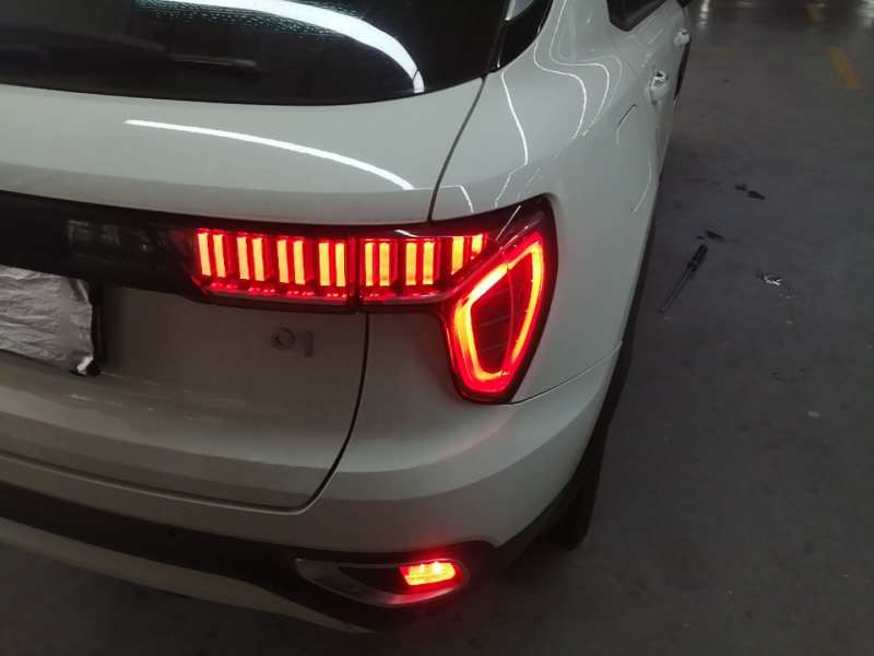 Used Lynk & Co 01 2017 2.0T Two-Wheel-Drive Version — 7