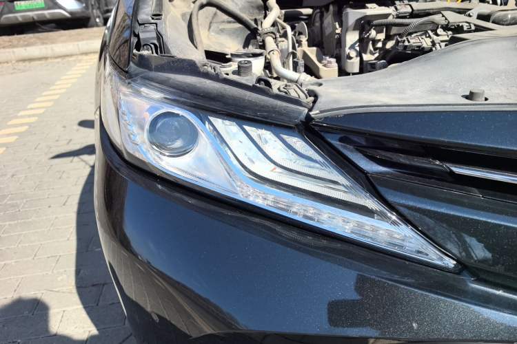 Used Toyota Camry 2019 Revised Version 2.0G Luxury Edition Right Front Headlight