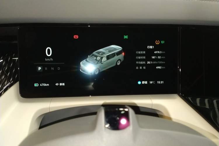 Used Zeekr 009 2024 Six-Seat Executive Version 4WD 108 kWh
