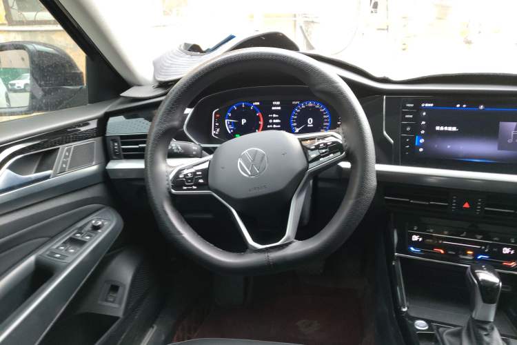 Used Volkswagen Passat 2022 330TSI Starry Luxury Edition
