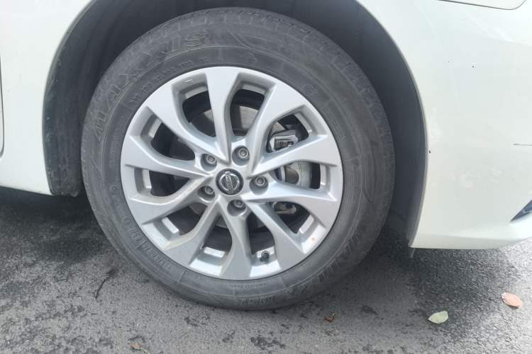 Used Nissan Sylphy 2022 Classic 1.6XE CVT Comfort Edition Right Front Wheel Hub