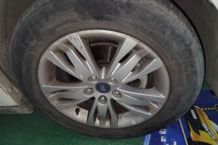 Used Ford Focus 2012 Sedan 1.6L Automatic Comfort Model
