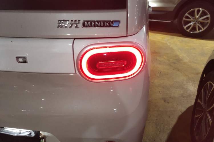 Used Wuling Hongguang MINIEV 2024 3rd Generation 215km Youth Edition
