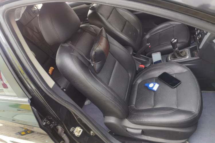 Used FORTHING Joyear S50 2014 1.5L Manual Luxury Model