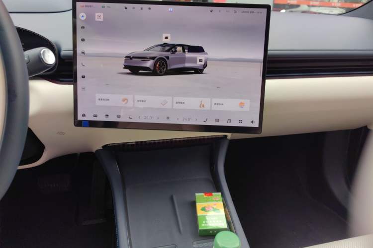 Used Zeekr 007 2025 Four-Wheel Drive Intelligent Driving Version 75 kWh
