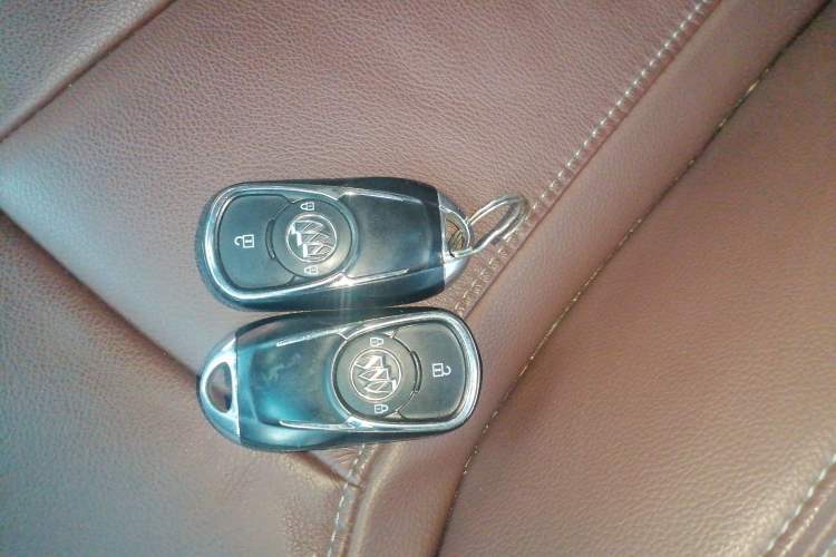 Used Buick GL6 2018 18T 6-Seater Luxury Model
