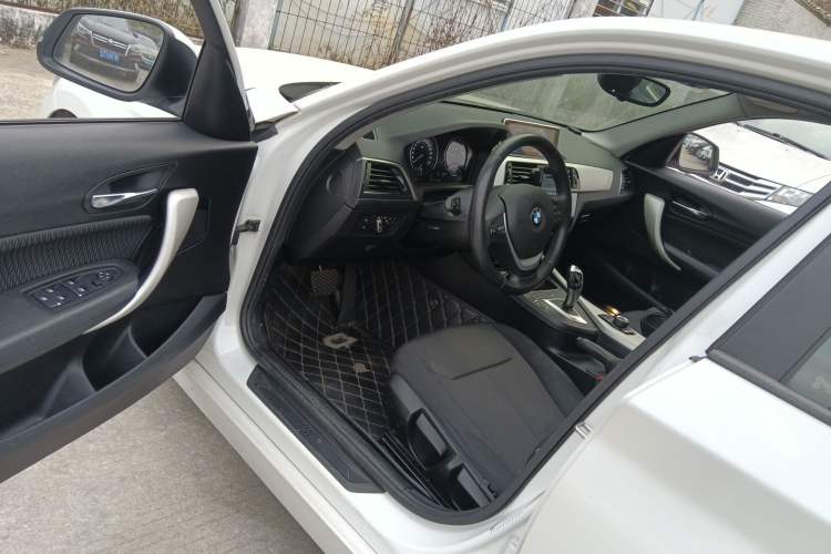 Used BMW 1 Series 2018 118i Leading Model Driver Seat