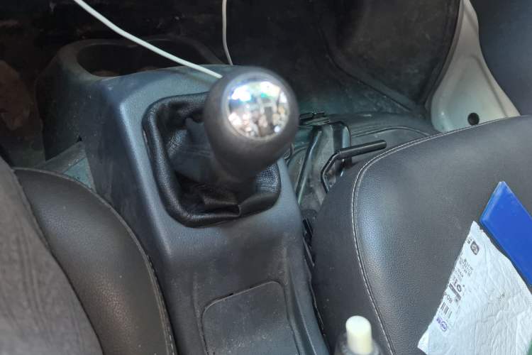 Used Jinbei Hiace X30 2021 1.5L Comfort Model Air-Conditioner-Free Version National VI Standard SWC15M Bus