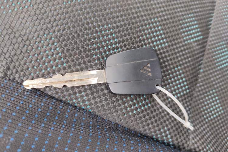 Used Foton Scenic G5 2020 2.4L Commercial Version Long-Wheelbase Flat-Roof 6-Seater Multi-Purpose Passenger Vehicle 4K22D4M