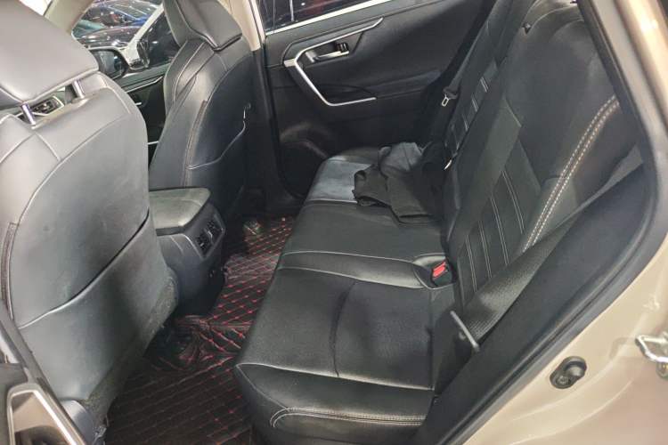 Used Toyota Wildlander 2021 Dual-Engine 2.5L E-CVT Two-Wheel Drive Luxury Edition
