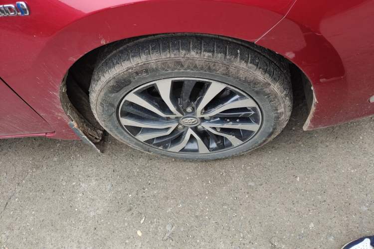 Used Toyota Corolla 2016 Dual-Engine 1.8L E-CVT Leading Edition
