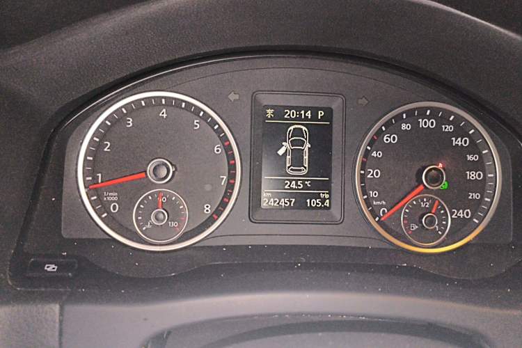 Used Volkswagen Tiguan 2012 1.8TSI Automatic All-Wheel Drive Elite Edition Instrument Cluster