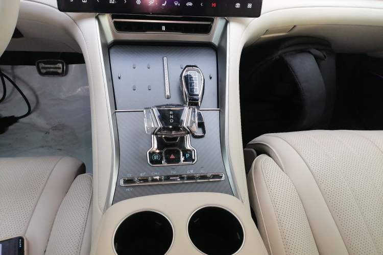 Used Denza Z9GT 2024 1100 Four-Wheel Drive Ultra Version Gear Lever