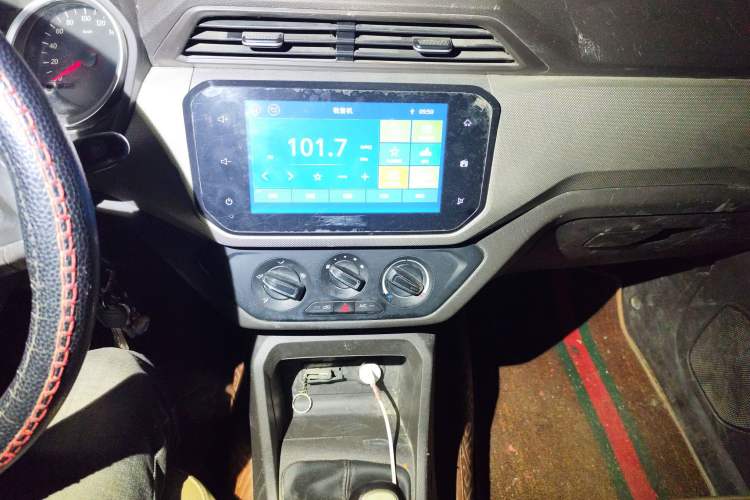 Used Wuling Hongguang 2019 1.5L S Comfort Edition China VI LAR