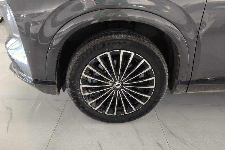 Used Dongfeng Aeolus Aeolus L8 2025 Model 185KM Dream Edition