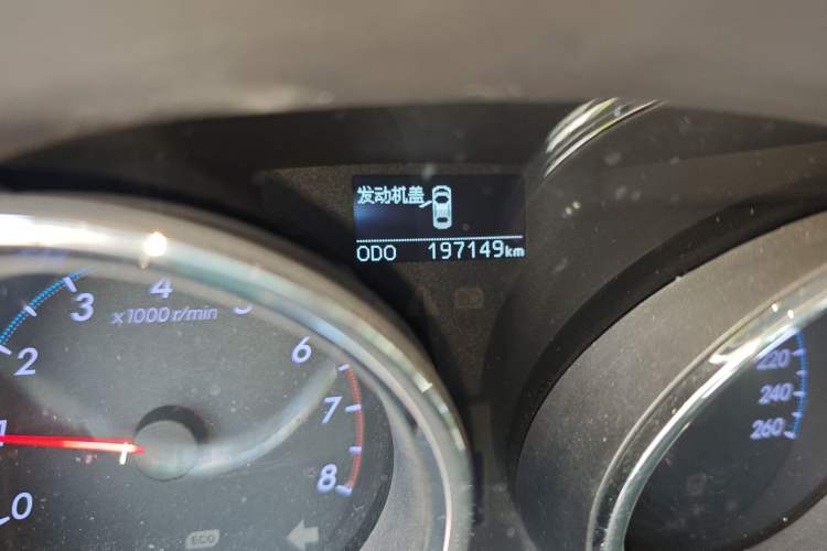 Used Toyota Reiz 2010 2.5V Fengdu Elite Edition Odometer Close Up