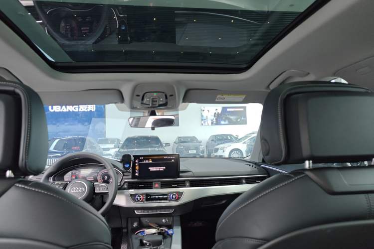 Used Audi A4L 2025 2 Million Units Enjoyment Version 40 TFSI Stylish and Dynamic Type
