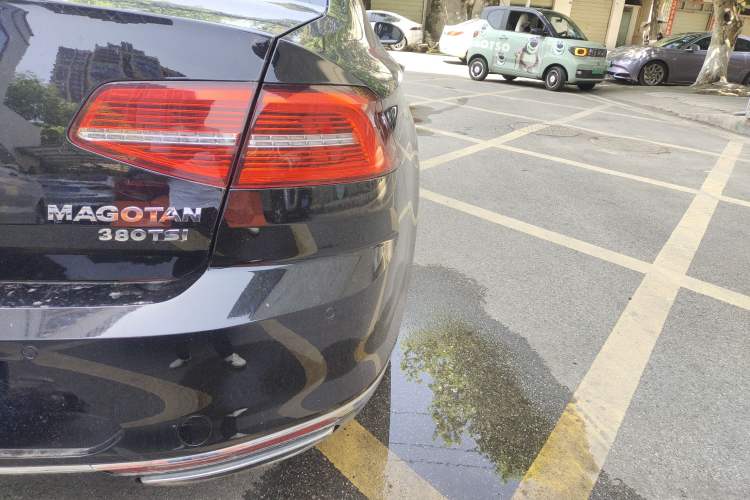 Used Volkswagen Magotan 2018 Facelift 380TSI DSG Luxury Version
