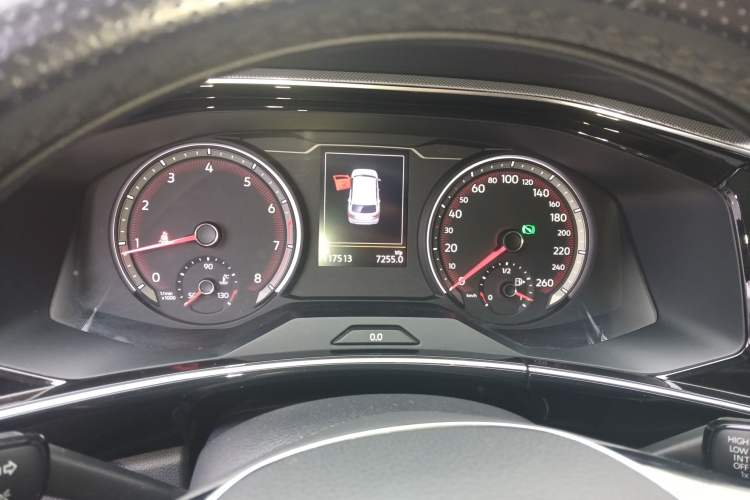 Used Volkswagen Tayron 2019 330TSI Two-Wheel-Drive Luxury Version China V Emission Standard
