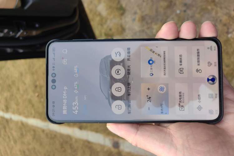 Used Denza N8 2023 Four-Wheel Drive Ultra-Hybrid Flagship Seven-Seater Version
