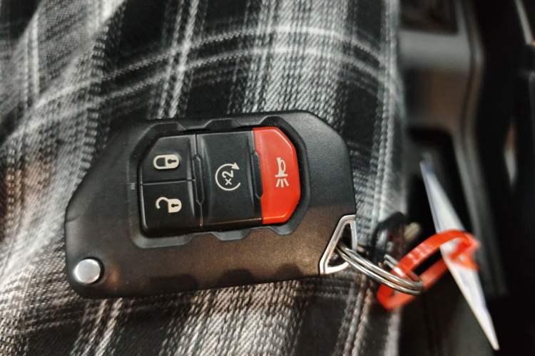 Used Jeep Wrangler 2018 2.0T Sahara Two-Door Edition