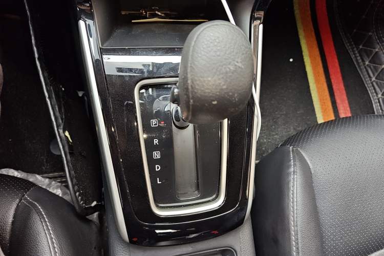 Used Nissan Sylphy 2021 Classic 1.6XL CVT Luxury Edition Gear Lever