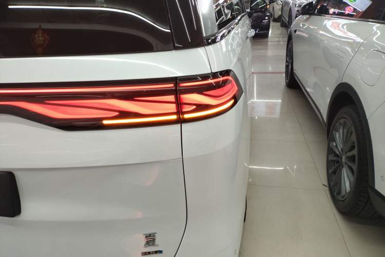 Used BYD Xia 2025 DM-i 1.5T 180km Beyond Edition